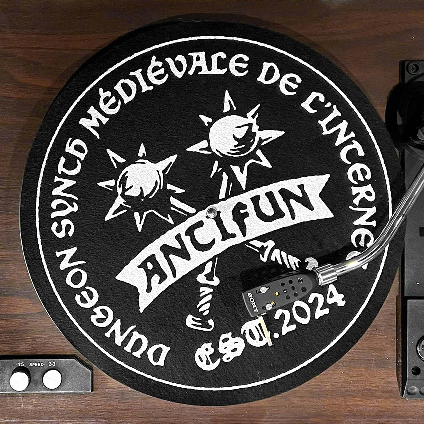 Dungeon Synth de l'Internet Slipmat